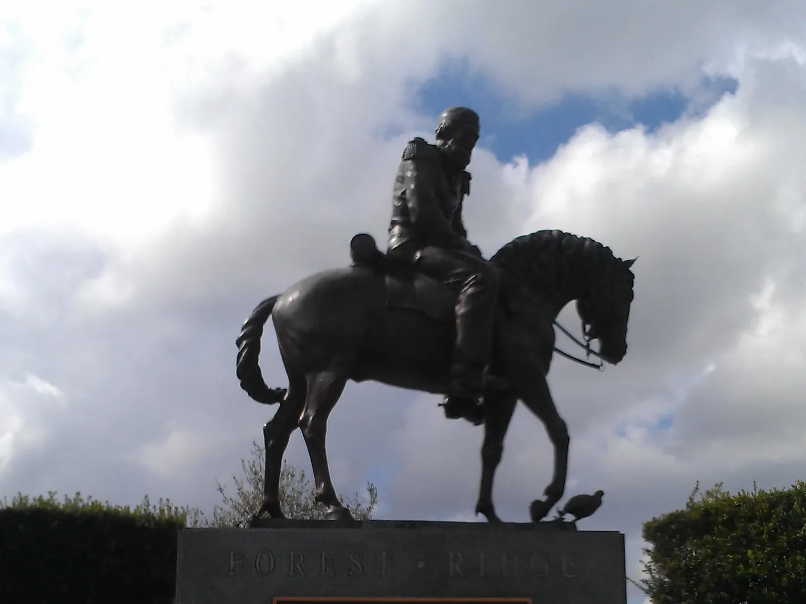 A bronze statue of Maj. William Lauderdale on horseback in Davie.